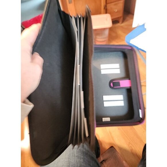 Mead Five Star 2" Zipper Binder 880 Sheet Capacity + 5 Tab Expanding File Pink - Picture 4 of 5